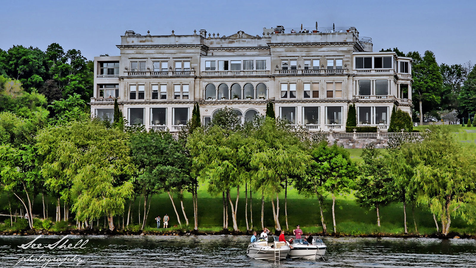 lake geneva mansions tour